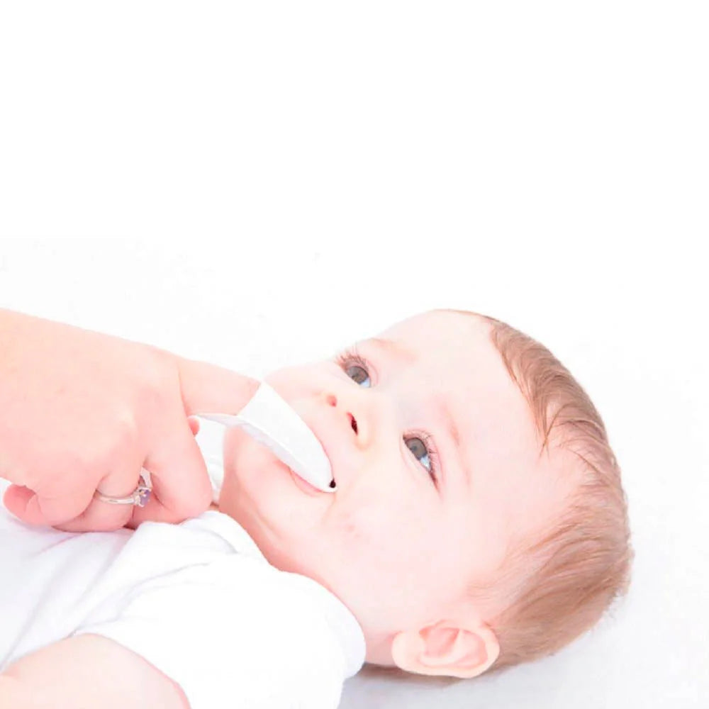 teething_wipes brush-baby best teething care for babies - lifestyle